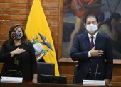 Solemnidad. La vicealcaldesa, Brith Vaca, y el alcalde de Quito, Santiago Guarderas, cantaron el Himno Nacional en el acto de posesión en el Municipio el pasado 30 de septiembre.
