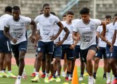 La plantilla de la selección ecuatoriana de fútbol quedó lista para medir hoy a Colombia en el estadio Metropolitano de Barranquilla y mantenerse en zona de clasificación rumbo al Mundial de Qatar 2022.