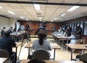 Diligencia. A la sala de audiencias de la Corte acudió una veintena de abogados para defender a Carrión. Entre ellos Rodrigo Collaguazo y Milton Castillo.