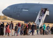 Un vuelo estadounidense llevó 200 evacuados de Afganistán a bordo, tras aterrizar en la base naval de Rota (Cádiz).