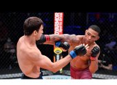 Con 22 años, Morales (d) logró ascender a la UFC el pasado 21 de septiembre.