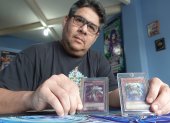 Fabricio Gil, también ingeniero agrónomo de 45 años, ha dedicado casi 15 años a actividades relacionadas a YuGiOh!.