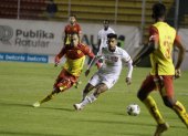 Liga de Quito no pudo concretar las opciones que generó ante Aucas en el estadio Gonzalo Pozo Ripalda.