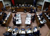 lla sala durante la discusión y posterior votación de la Acusación Constitucional contra el presidente del país, Sebastián Piñera, por su relación con los Papeles de Pandora hoy, en Valparaíso (Chile). El Senado de Chile rechazó  la acusación constitucional que buscaba destituir al presidente de Chile, Sebastián Piñera. EFE