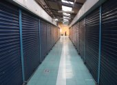 Abandono. El Centro Comercial La Merced luce casi completamente vacío. Allí se busca reubicar a 112 comerciantes.