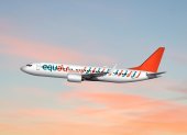 Fotografía cedida por EquAir de la nueva línea aérea ecuatoriana que empezará a volar a partir de diciembre con el objetivo de restablecer un balance entre la oferta y la demanda en el puente aéreo Quito-Guayaquil, que llegó a ser el tercero en importancia en Latinoamérica.