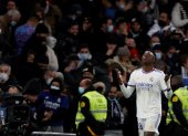 El delantero brasileño del Real Madrid, Vinícius Júnior celebra el segundo gol del equipo madridista durante el encuentro frente al Sevilla.