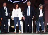 El presidente argentino cumple dos años de mandato con una deuda pendiente con el FMI
De izquierda a derecha, el ex presidente de Brasil, Luiz Inácio Lula da Silva; la ex presidenta de Argentina, Cristina Fernández de Kirchner; el presidente de Argentina, Alberto Fernández, y el ex presidente de Uruguay José Mujica.