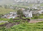 Deslizamiento de de tierra en una calle del sector de Atucucho
