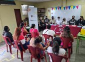 Autoridades educativas y de Policía de la Zona 8 se reunieron con padres de familia.