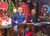 Adolfo transmite el espacio cada jueves por el canal Music TV Ecuador.