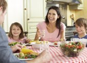 Comer en familia ayuda a una mejor comunicación