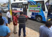 Guayaquil. El 50 % de las líneas están hoy rodando. Hasta hace poco permanecían estacionadas en señal de protesta.