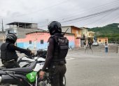 Balacera en la suburbio de Guayaquil: Un niño muerto, tres personas heridas, entre ellos otro menor de edad.