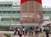 Seis exfuncionarios del Hospital Guasmo Sur y dos proveedores son investigados por el delito de peculado en la adquisición de insumos médicos para la Unidad de Traumatología.
