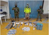 Hallazgo. Miembros de las Fuerzas Armadas hallaron medicamento en la frontera de Carchi.