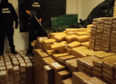 Las unidades especializadas incautaron más de 6 toneladas de cocaína en inmuebles que eran utilizados como centro de acopio.