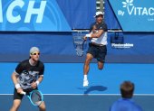 Gonzalo Escobar (d) y Ariel Behar se impusieron en el debut dentro del Abierto australiano.