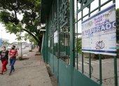 El Colegio Técnico Simón Bolívar fue clausurado en Guayaquil por clases presenciales.