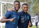 La selección nacional tiene una base renovada, donde Carlos Gruezo y Moisés Caicedo se encargan del equilibrio en la media.