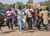 Manifestación de apoyo en Uagadugú a la Junta militar que el pasado 24 de enero depueso al presidente Kabore en Burkina Faso.
