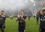 La cantidad de público, bengalas y demás situaciones que se dieron en la final de vuelta de Emelec ante Independiente, en 2021, fueron causales para que el COE Nacional limite el aforo en la presentación de hoy del Bombillo.