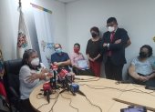 Carmen Macías, de la Asociación de pacientes de enfermedades reumáticas, durante su intervención en la rueda de prensa  conjunta de este martes 15 de febrero.