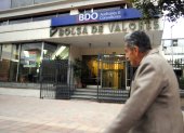Fachada de la Bolsa de Valores de Quito. La Ley de Atracción de Inversiones busca una fusión con la Bolsa de Valores de Guayaquil.