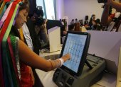 Ejercicio. En 2014 ya se ejecutó una prueba piloto de voto electrónico en Santo Domingo de los Tsáchilas.