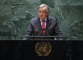 El Secretario General de las Naciones Unidas, Antonio Guterres, habla en el salón de la Asamblea General de las Naciones Unidas durante una reunión sobre la situación del conflicto en el este de Ucrania