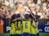 Las jugadas de Ecuador celebran el primer gol ante Uruguay, en la segunda fecha