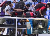 Hinchas se masacraron en el estadio La Corregidora. Hinchas se masacraron en el estadio La Corregidora.