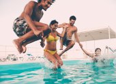 Un día de piscina entre amigos