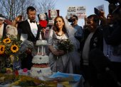 Moris, de 38 años, llegó a la cárcel acompañada de su madre; el padre y hermano de su prometido.