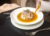 El encebollado es uno de los platos que más preparan. Lo presentan de una manera diferente.