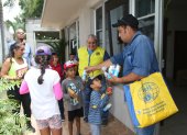 Menores de edad recibieron un refrigerio donado por las instituciones participantes