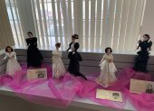 Las muñecas representan a un grupo de mujeres destacadas de los siglos XIX y XX.