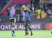 Junior Sornoza anotó los dos goles de Independiente del Vale ante Deportes Tolima, en el estadio Banco Guayaquil.