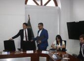 Anfitrión. Francisco Jiménez recibió en su despacho a Juan Fernando Flores, Marcela Holguín, Esteban Torres y, fuera de la foto, Marlon Cadena.
