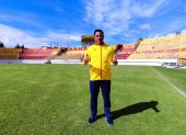 César Farías, nuevo entrenador de Aucas, tomó las riendas del club oriental.
