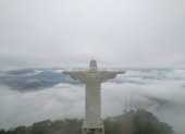 Vista de la estatua del mayor Cristo del mundo con 37,5 metros de altura el 7 de mayo de 2022, en la ciudad de Encantado (Brasil).