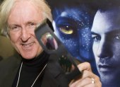 Fotografía de archivo, tomada en enero de 2010, en la que se registró al cineasta canadiense James Cameron, durante el la presentación de su filme "Avatar", en Davos (Suiza). La segunda parte de esta saga se estrenará este año y su trailer fue difundido este lunes por la productora 20th Century Studio.