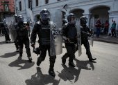Miembros de la policía en las calles de Quito (Ecuador), en una fotografía de archivo.