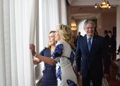 María de Lourdes Alcívar hizo un recorrido del edificio de Carondelet con la primera dama de los Estados Unidos.