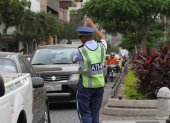 Agentes de tránsito guiarán  a conductores y peatones a tomar rutas alternas.