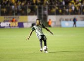 Byron Castillo jugó todo el primer tiempo del duelo entre Aucas y Barcelona