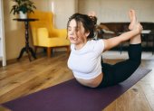 El yoga contribuye al bienestar físico y espiritual.