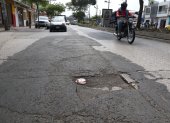 Tramos de la calle Benjamín Carrión han venido siendo reparados desde hace varias semanas