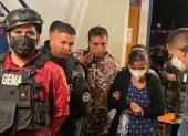 Sospechosos. La Policía atrapó a Leandro Norero (de casco y chaleco) y a sus familiares en mayo pasado.