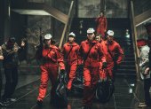 Fotograma de la trama de "La casa de papel: Corea", una adaptación fiel pero particular de la exitosa serie española, y que llega mañana viernes a Netflix en plena época dorada para las producciones del país asiático.